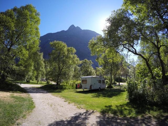 אנדלסנס Trollveggen Camping מראה חיצוני תמונה